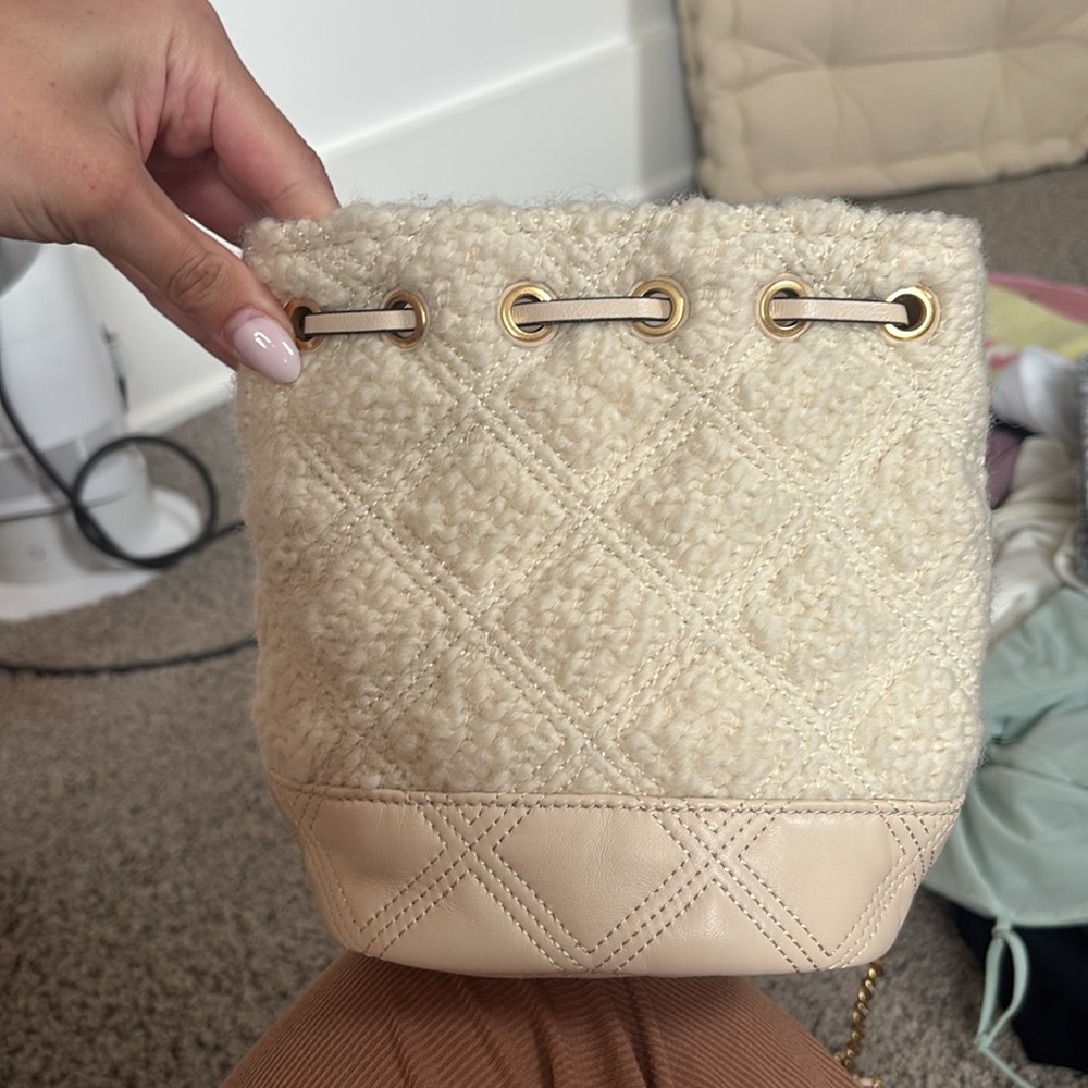 Tory Burch bag! - Picture 4 of 7